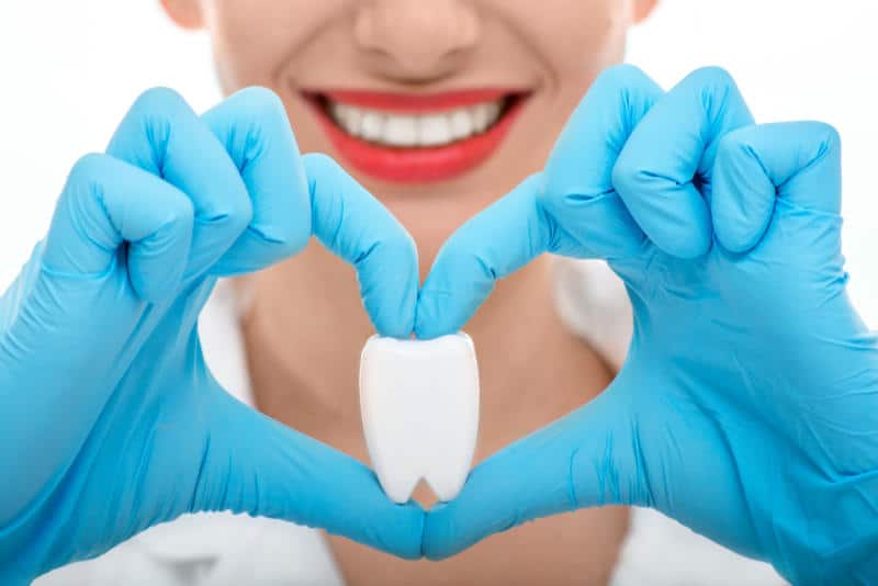 Endocardite: por que a saúde bucal faz bem ao coração?