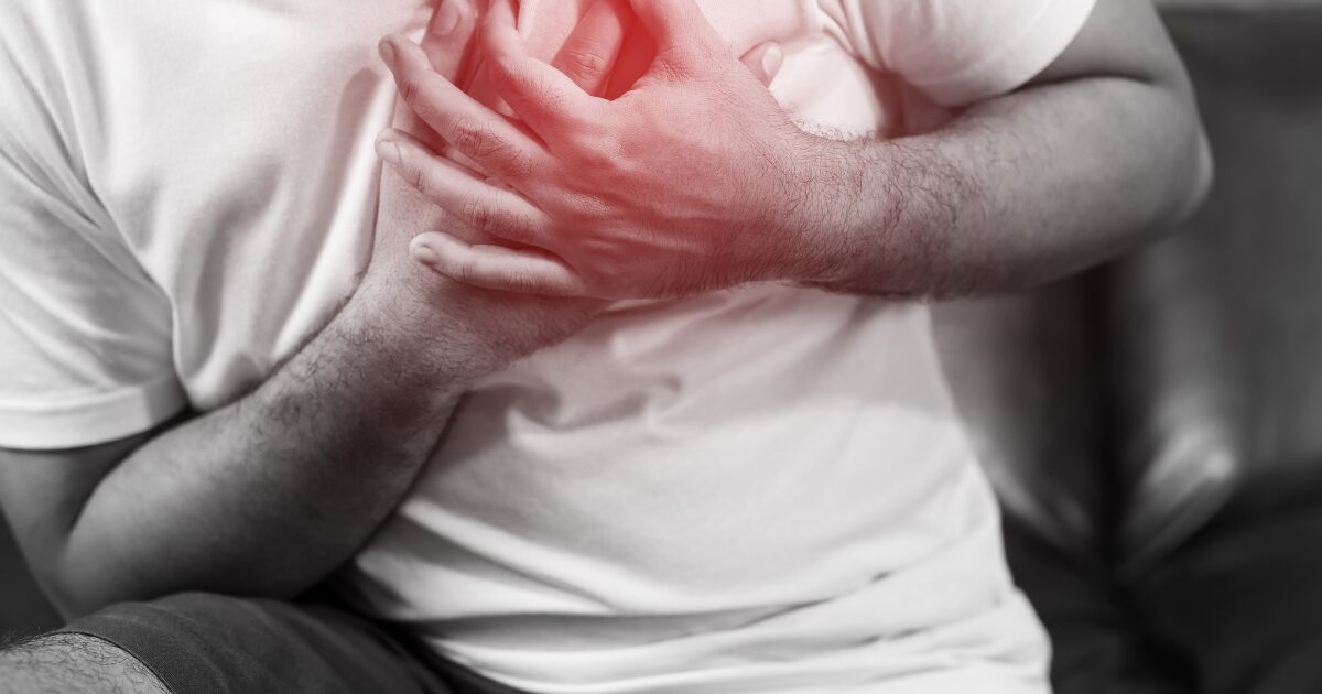 Dor no Ombro Direito: Um Sinal de Alerta para um Possível Ataque Cardíaco?