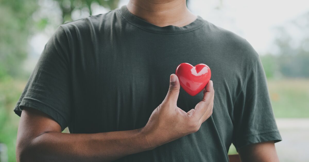 Junte-se a nós para descobrir os sinais e fatores de risco que podem revelar se você tem problemas cardíacos — sua saúde cardíaca está em jogo!