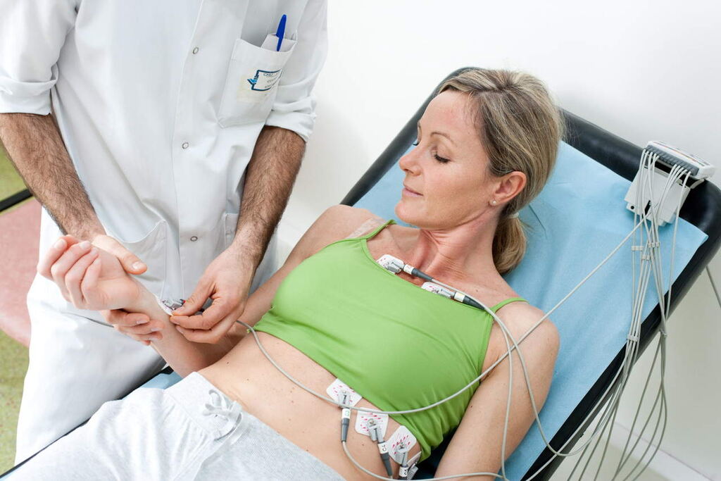 ECG equipamento|aparelho ECG|||equipamento ecg||ecg|eletrocardiograma|aparelho ecg