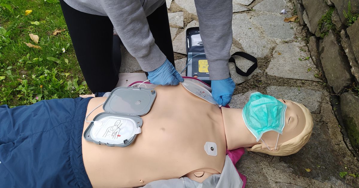 simulação de Emergência com Desfibriladores